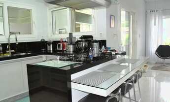 Imagem 4: LINDA Casa com 291 metros quadrados com 4 quartos sendo 3 suítes Jardim Siesta - Jacareí