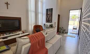 Imagem 3: Vendo ÁGIO casa mobiliada condomínio Gaudí, 3 quartos, sendo 1 suíte