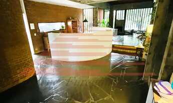 Imagem 3: Linda Casa, 300m2, 5 quartos (3 suítes), piscina, churrasqueira, jardim e ótima localizaçã