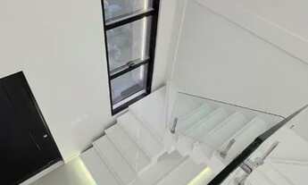 Imagem 3: Casa com seis quartos sendo quatro suites na Cidade Alpha - Eusébio 330m²