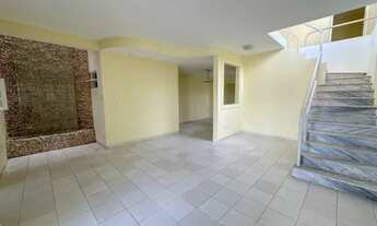 Imagem 6: Casa espaçosa e excelente, 4 quartos, sendo 2 suítes, em Gruta de Lourdes, Maceió