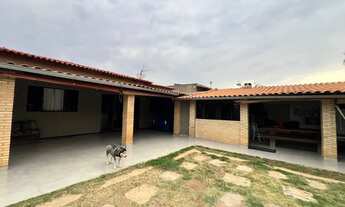 Imagem 3: Casa com 04 quartos no residencial paraíso atrás do DETRAN