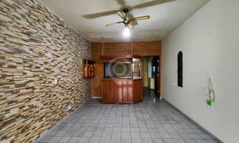 Imagem 2: Casa de rua - / Residencial / Centro