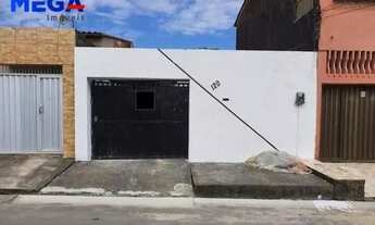 Imagem: Casa com 2 quartos no bairro Jardim Cearense