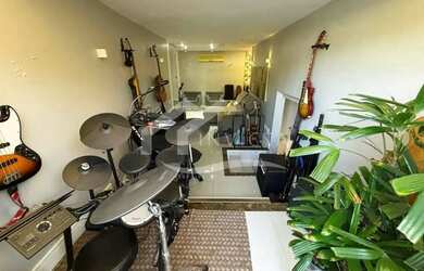 Imagem 7: LUXUOSA COBERTURA TRIPLEX COM VISTA PARA A LAGOA