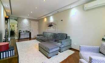 Imagem 2: Casa à venda com 274m², 4 quartos e 4 vagas