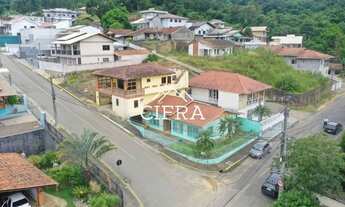 Imagem: Casa de Alvenaria - Venda - 493m2 - 06 quartos