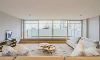 Imagem 2: Apartamento para venda com 306 metros quadrados com 3 quartos sendo 2 suítes e 3 vagas