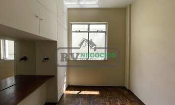 Imagem 3: Apartamento para venda possui 50 metros quadrados com 2 quartos em Centro - Juiz de Fora