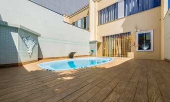 Imagem 3: Sobrado Finamente Acabado à Venda no Bairro Fazenda em Itajaí - SC