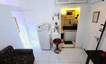 Imagem 6: Excelente conjugado em Laranjeiras. Dividido em quarto e sala. Entrar e mora