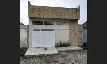 Imagem 2: Casa com Sala Estar/Jantar, Cozinha, Banheiro Social, Quintal pequeno com área