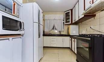 Imagem 2: EXCELENTE SOBRADO EM REGIÃO PRIVILEGIADA DE CURITIBA