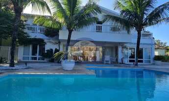 Imagem 3: Lindíssima casa na Ferradura com 7 suítes a passos da praia para aluguel!