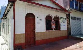 Imagem: Casa no bairro educanos, rua principal da