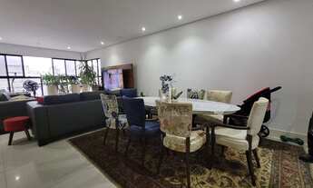 Imagem 2: Apartamento à venda na praia das Pitangueiras em Guarujá - 140 metros úteis - 3 Suítes - 2