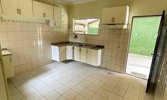 Imagem 5: Casa de Condomínio - 173m² - 04 Quartos - 02 Vagas