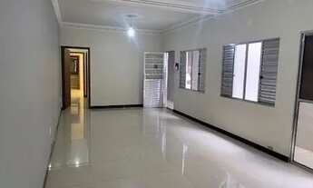 Imagem 5: Casa térrea, espaçosa, usada, 3 quartos, sendo 1 suíte no Bairro Vila Campos/Maracanã