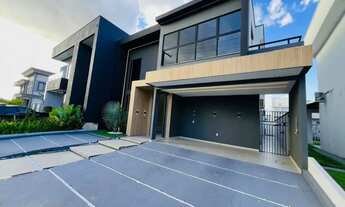 Imagem 3: Duplex de Alto Padrão: Semi-Mobiliada, 100% Climatizada e Piscina Exclusiva