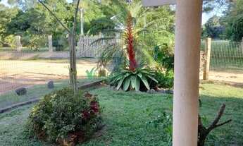 Imagem 4: Velleda oferece magnífico sítio com mezanino, arborizado e com ótima localização em cond f