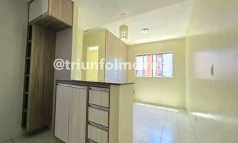 Imagem 3: Apartamento no Bairro São Cristovão com 2 Quartos TR227585 THE -1PLMTB6