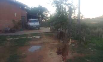 Imagem 4: Sítio com casa grande lagoa entre Paraopeba e Cordisburgo