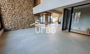 Imagem 2: Luxuoso Sobrado a Venda no Alphaville Goiás