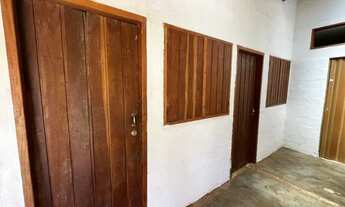 Imagem 6: Casa a venda em Delfinópolis MG 4 quartos 3 banheiros cozinha e garagem coberta