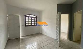 Imagem 2: Casa de 3 quartos no Bairro Piratininga em Belo Horizonte