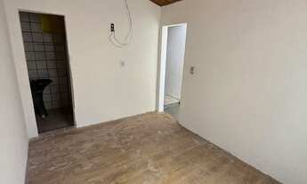 Imagem 3: Casa no Cohafuma 350m2 6 quartos sendo 2 Suítes + 2 Banheiros Social