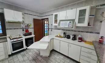 Imagem 7: Casa Mobiliada no Parque 10, com piscina, motivo viagem