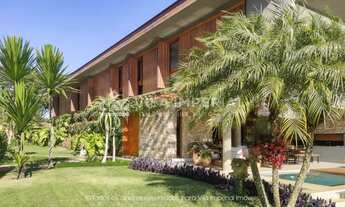 Imagem 7: Uma arquitetura cheia de personalidade à venda no Haras Larissa!