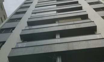 Imagem: AMPLO APTO / ÓTIMA LOCALIZAÇÃO/ ARMÁRIOS/