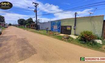 Imagem: Vendo Casa com 3 Apartamentos no Bairro