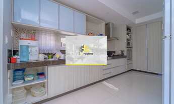 Imagem 7: Casa de condomínio para venda possui 313 metros quadrados com 4 quartos