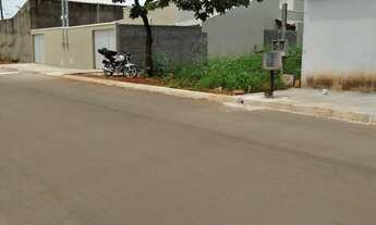 Imagem: Lote com 2 barracões