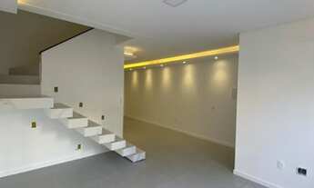 Imagem 1: Casa para venda possui 140 metros quadrados com 3 quartos em Nações - Balneário Camboriú