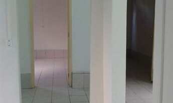 Imagem 5: Aluga-se casa de 2 quartos, de fundos, pertinho do centro!