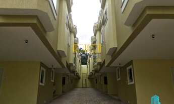 Imagem: Sobrado em Condomínio para Venda em Santo