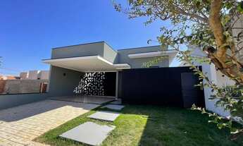 Imagem: Casa de condomínio térrea para venda possui