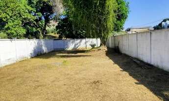 Imagem 2: Lote/Terreno para venda tem 297 e 240 metros quadrados cada lote em Moquetá - Nova Iguaçu