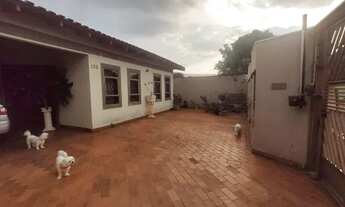 Imagem 3: CASA COM ESPAÇO PRA PISCINA NO SANTO EUGÊNIO