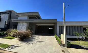 Imagem 2: Casa de condomínio térrea para aluguel e venda tem 250 metros quadrados com 3 quartos