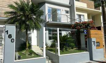 Imagem 2: LINDO SOBRADO NA RESSACADA ITAJAÍ!