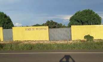 Imagem: Terreno murado