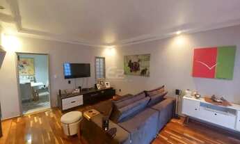 Imagem 2: Casa para venda com 4 quartos, sendo 1 suíte no Parque Santa Marta