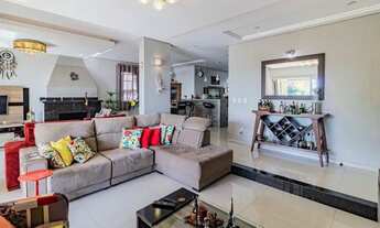 Imagem 6: Casa a venda com 3 dormitorios, 4 vagas e 304m2 no bairro Espirito Santo, na zona sul de P