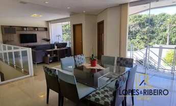 Imagem 4: Esse imóvel atende você que busca uma casa de alto padrão com cômodos bem distribuídos