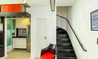 Imagem 3: Bem-vindo ao The Blue Loft - um charmoso duplex localizado na Rua Diogo Jácome