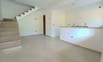 Imagem 3: Casas 02 e 03 qtos c/ terraço e garagem Nilópolis RJ